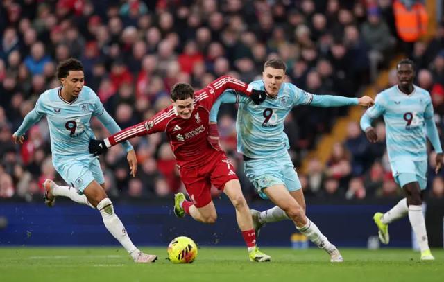 【英超】维尔茨爆射，爱德华兹扳平，利物浦1-1伯恩利